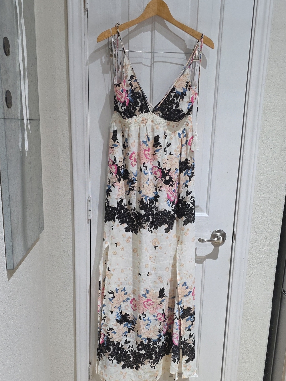 Dolce Floral Maxi Slip Dress with Spaghetti Straps -Cream with Pink & Black Sz S